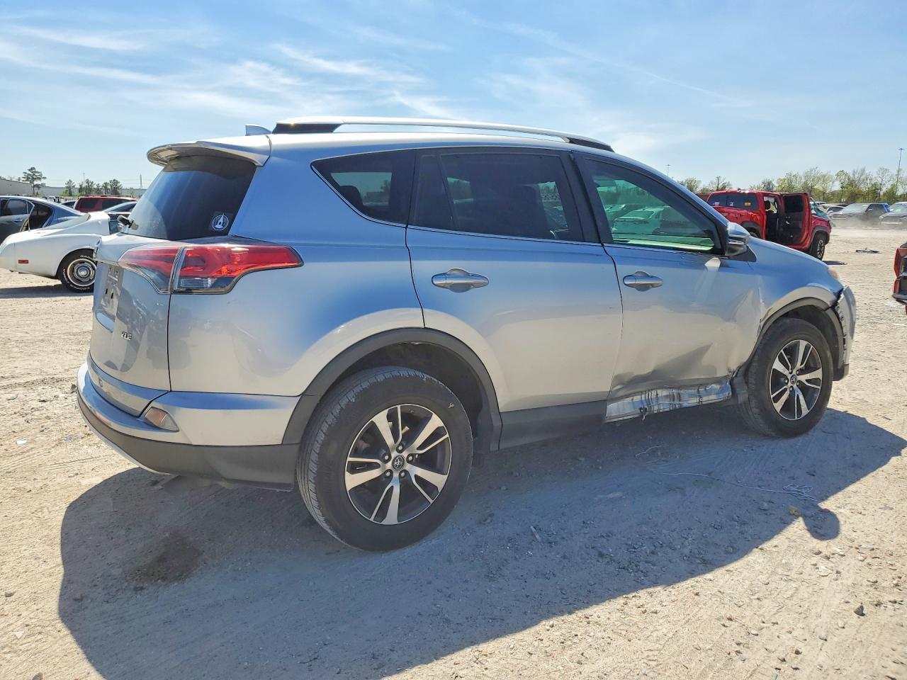 2016 Toyota Rav4 Xle - zdjęcie 3