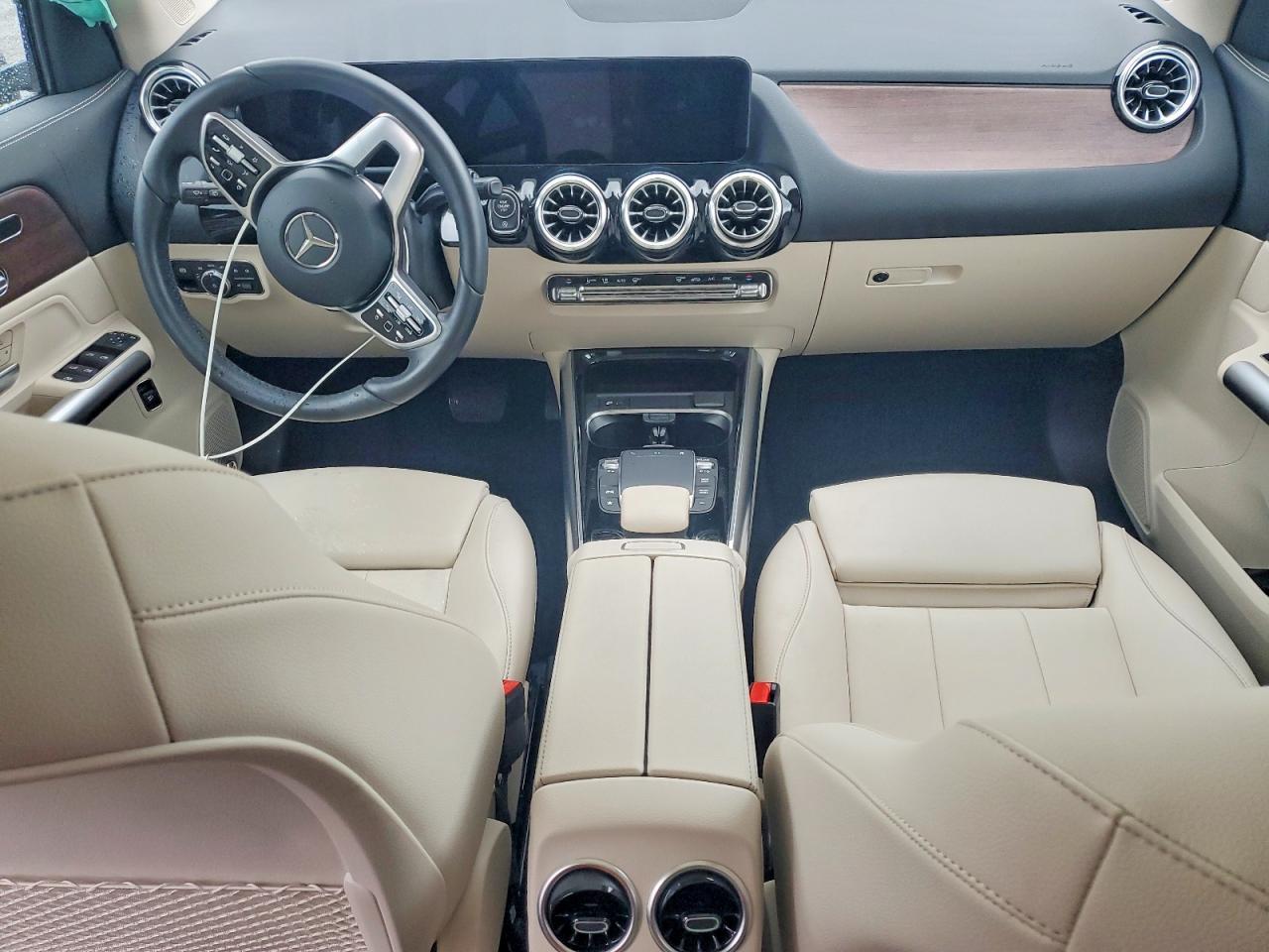 2023 Mercedes-Benz Gla 250 4Matic - zdjęcie 8