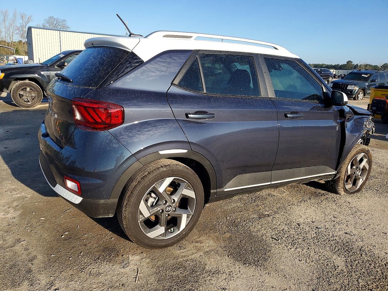 2026 Hyundai Venue Sel - zdjęcie 3