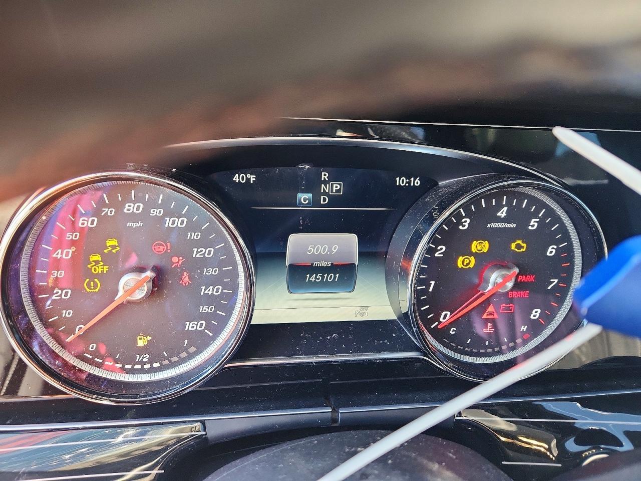 2018 Mercedes-Benz E 300 4Matic - zdjęcie 9