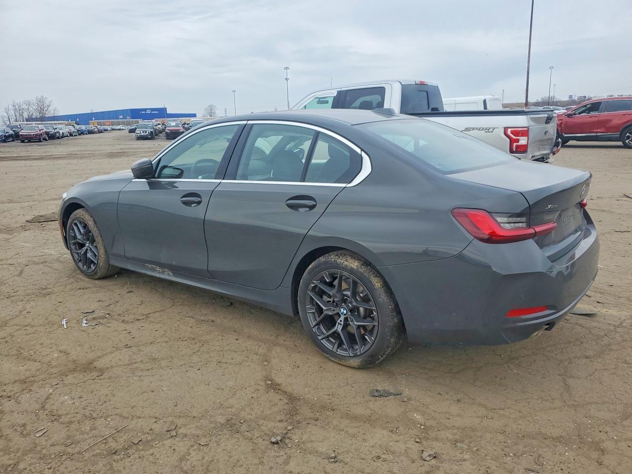 2025 BMW 330Xi - zdjęcie 2