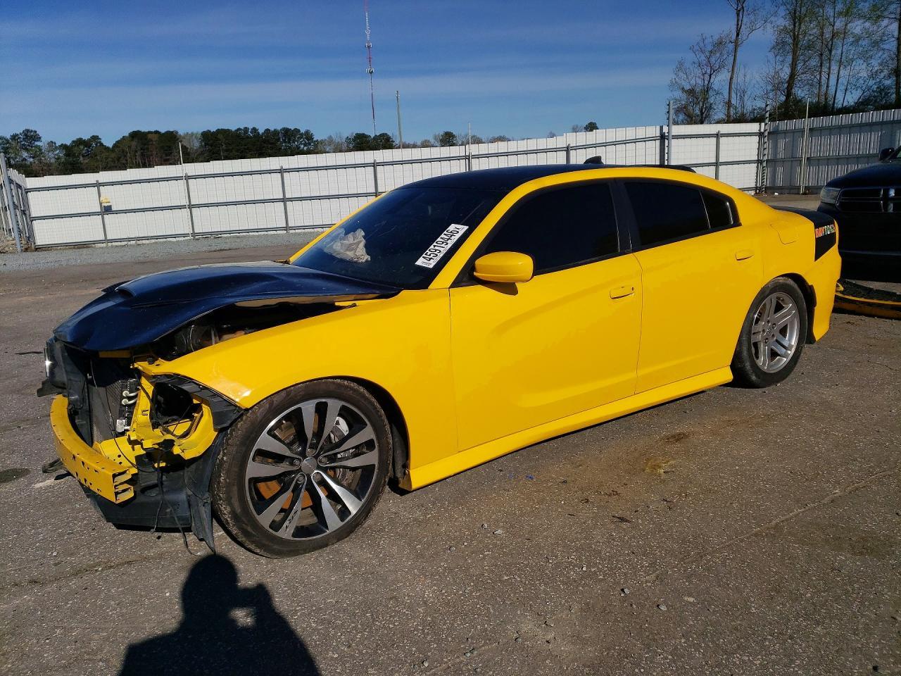 2017 Dodge Charger R - zdjęcie główne