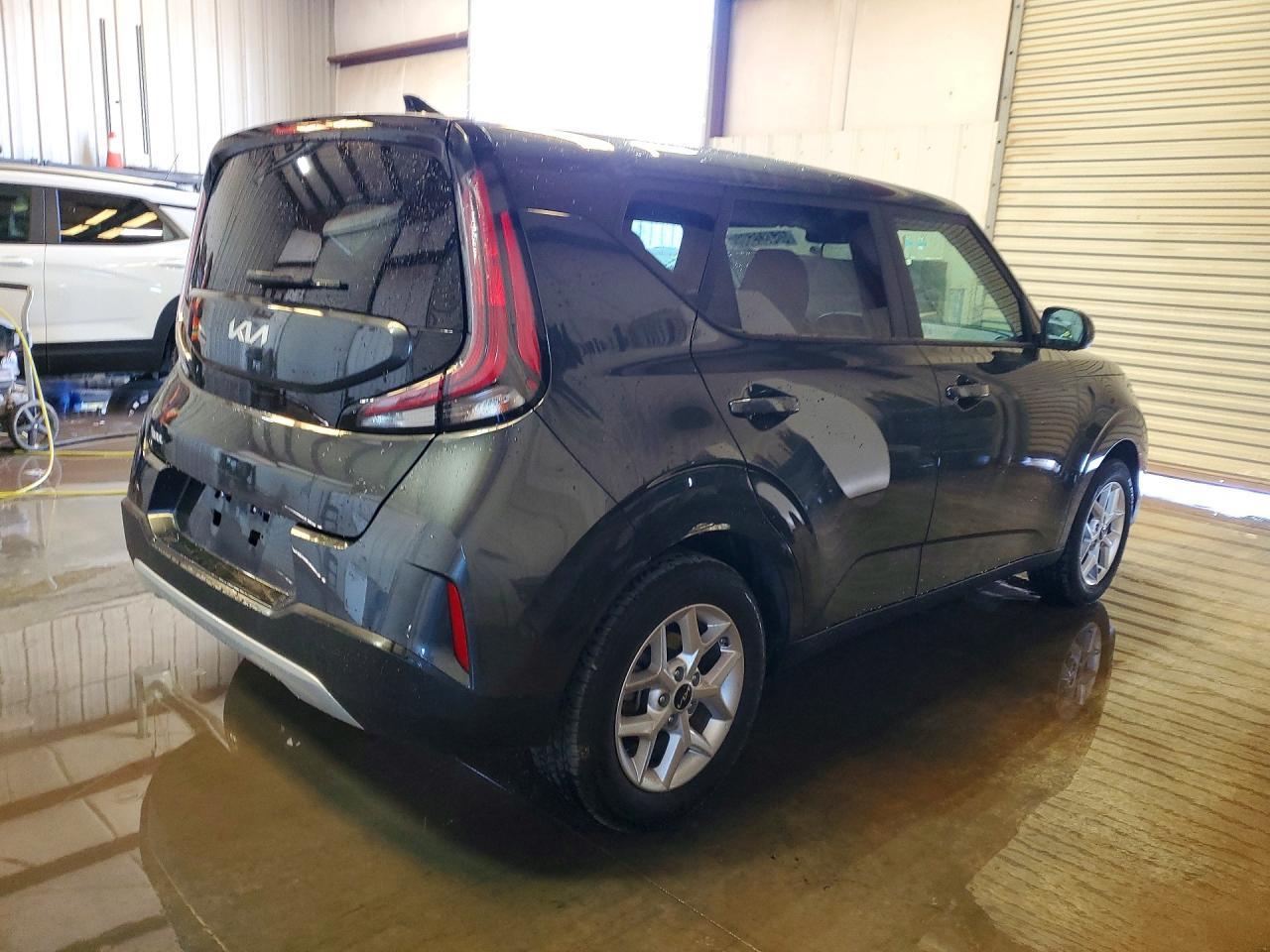 2025 Kia Soul Lx - zdjęcie 3