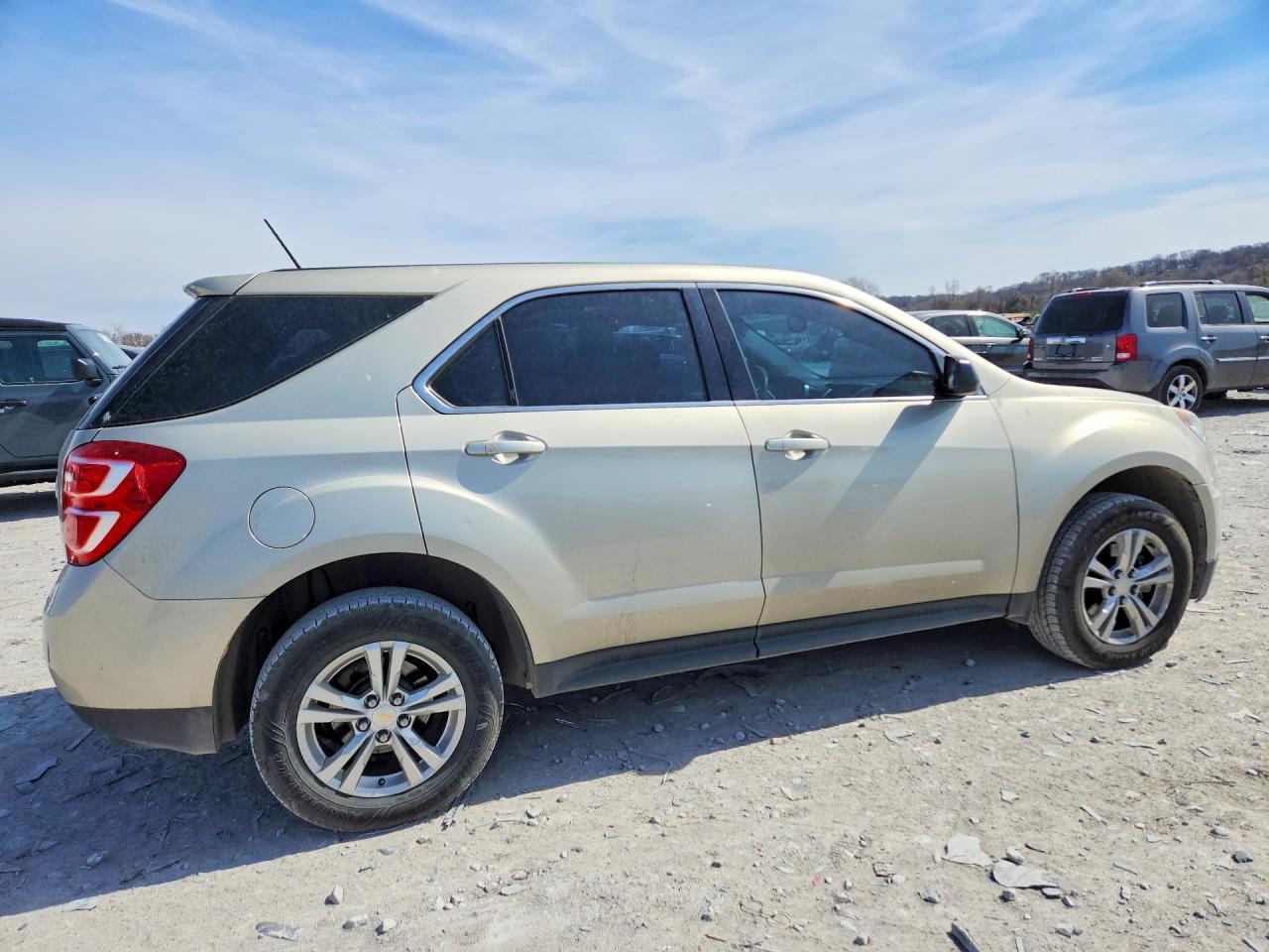 2016 Chevrolet Equinox Ls - zdjęcie 3