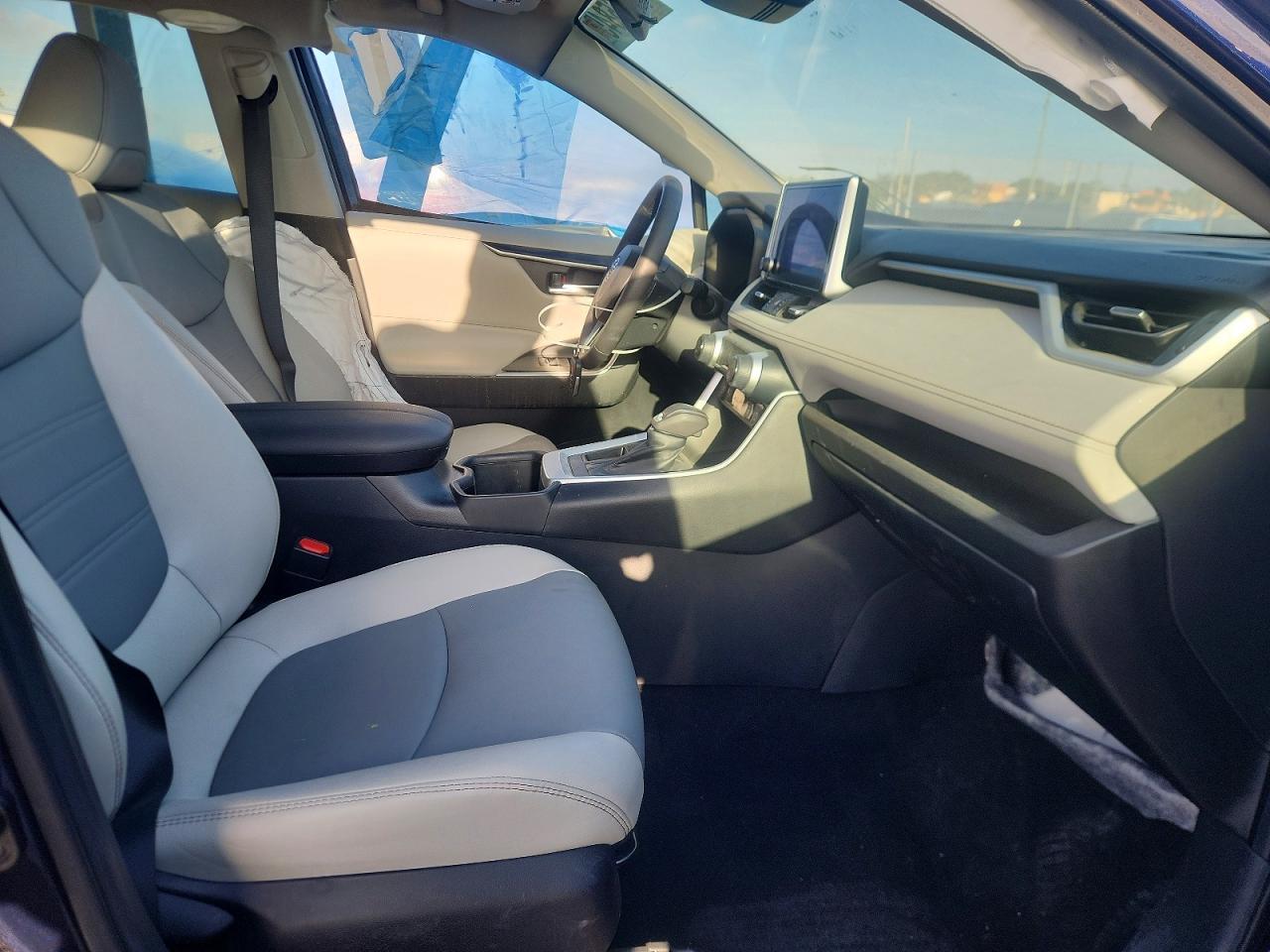 2023 Toyota Rav4 Xle Premium - zdjęcie 7