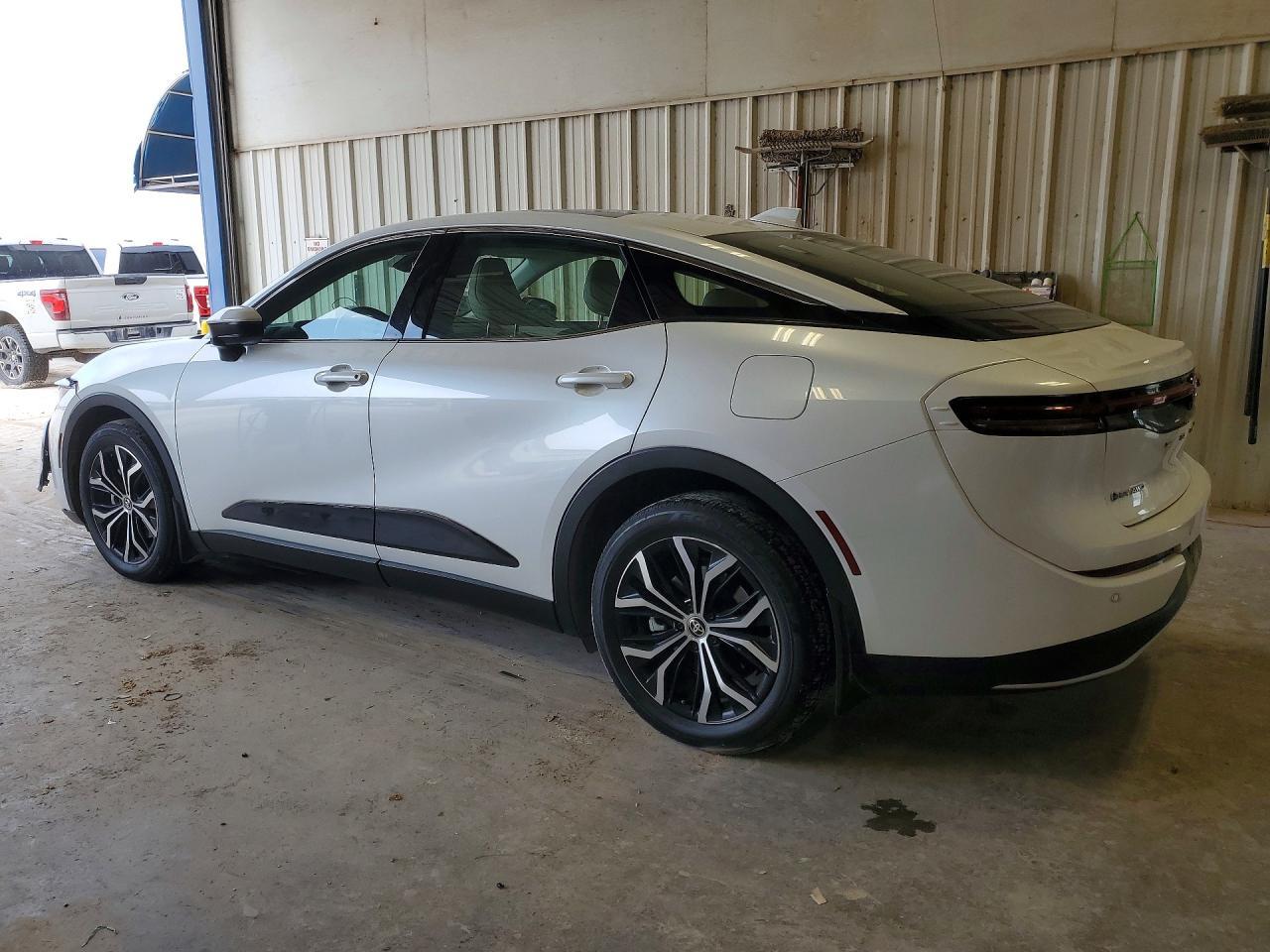 2024 Toyota Crown Limited - zdjęcie 2