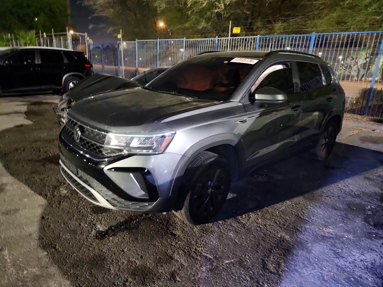 2024 Volkswagen Taos S - zdjęcie główne