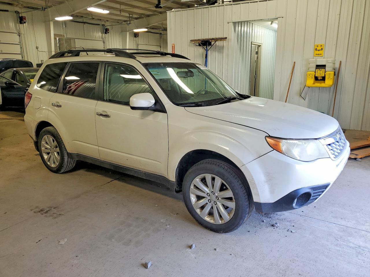2013 Subaru Forester Limited - zdjęcie 4