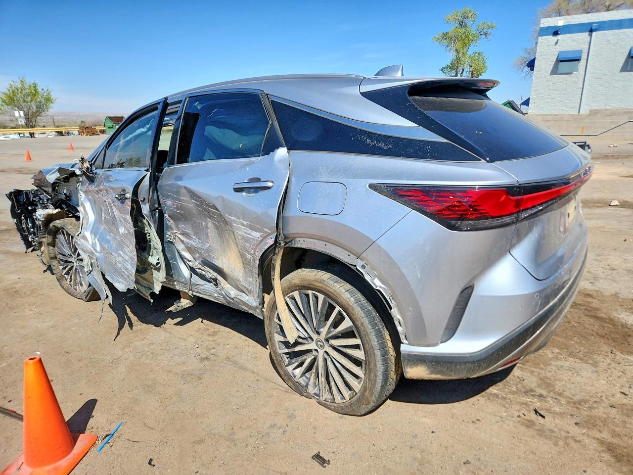 2025 Lexus Rx - zdjęcie 2