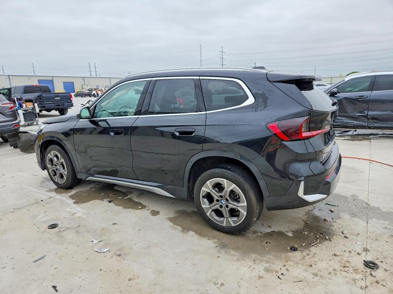 2024 BMW X1 xDrive28I - zdjęcie 2