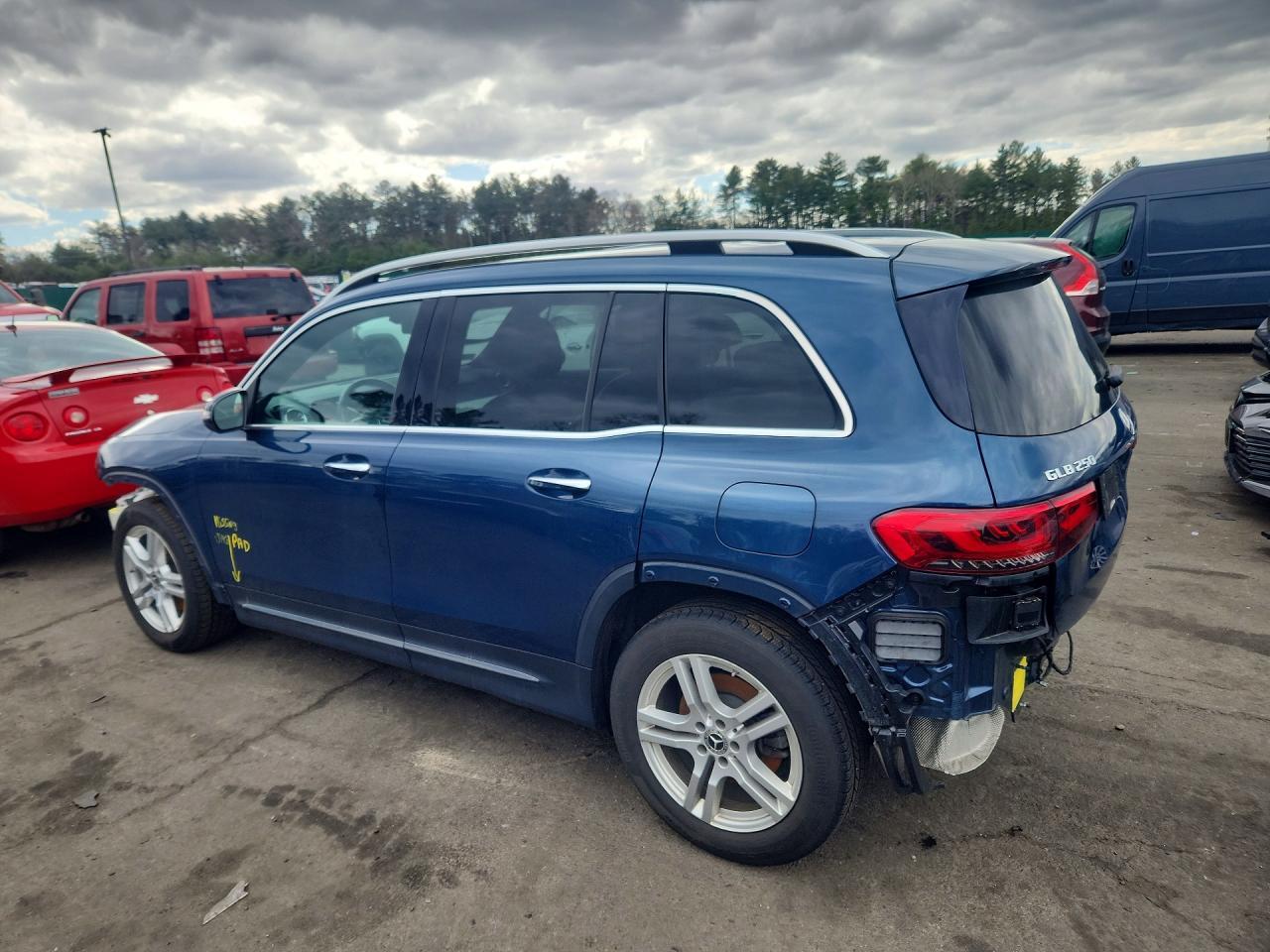 2022 Mercedes-Benz Glb 250 4Matic - zdjęcie 2
