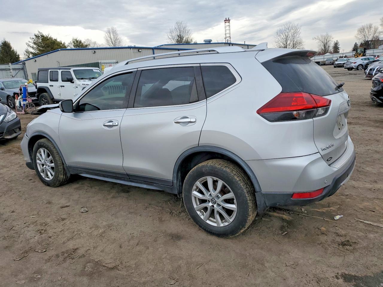 2019 Nissan Rogue Sv - zdjęcie 2