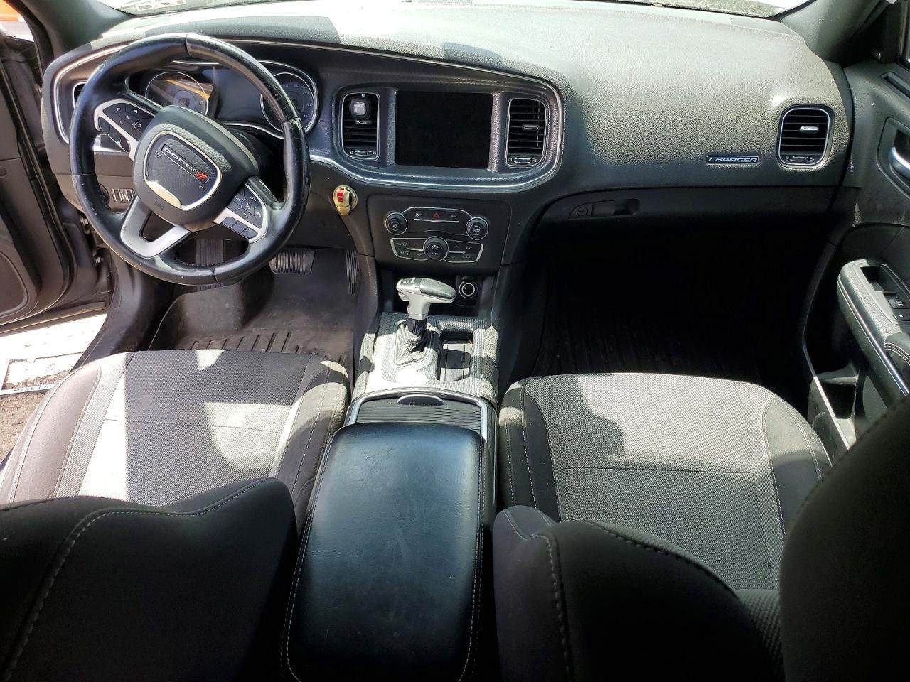 2016 Dodge Charger Sxt - zdjęcie 8