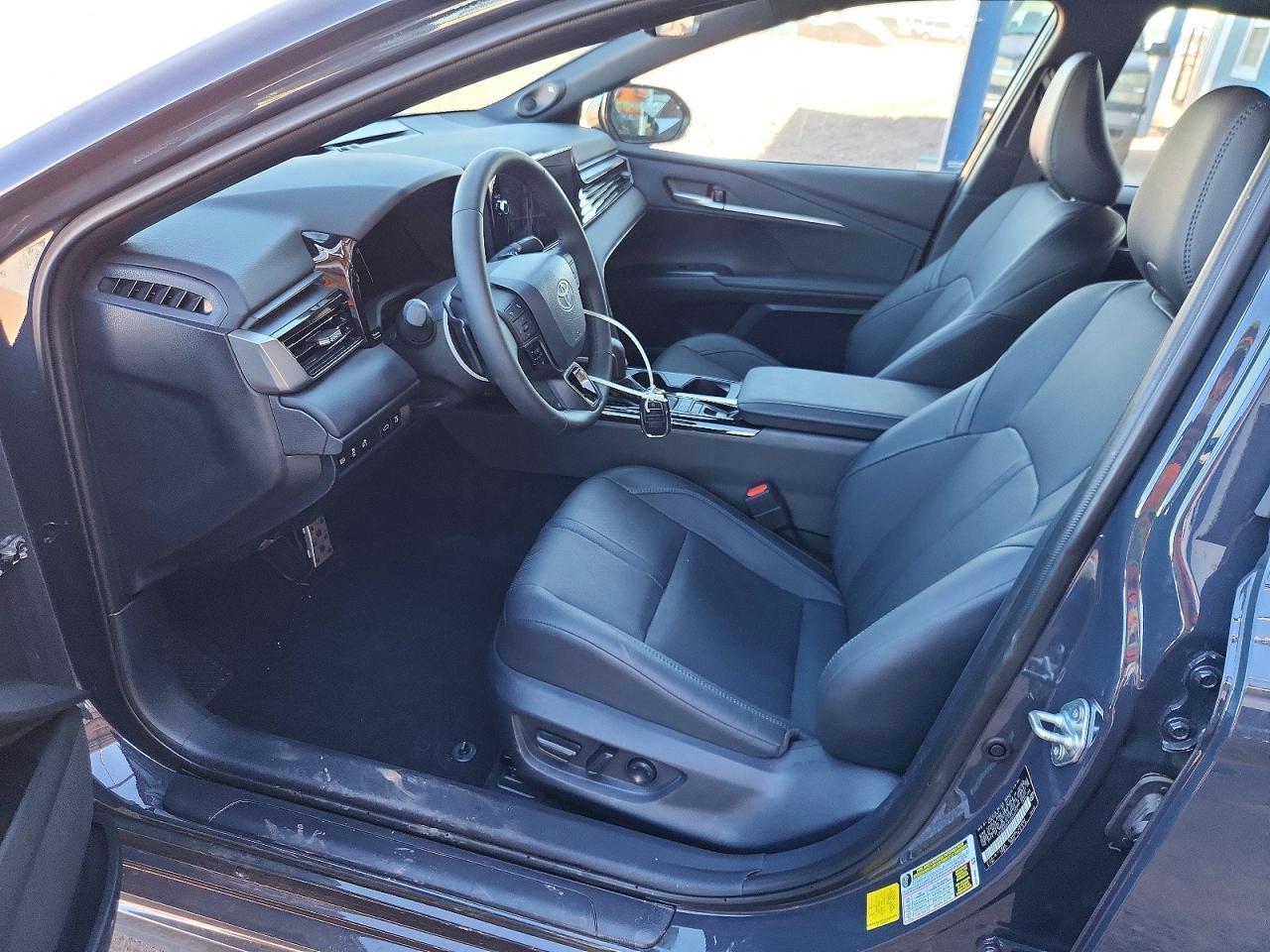 2025 Toyota Camry Xse - zdjęcie 7