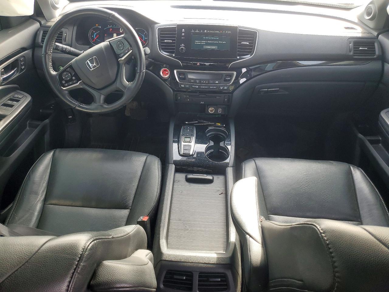 2021 Honda Pilot Touring - zdjęcie 8