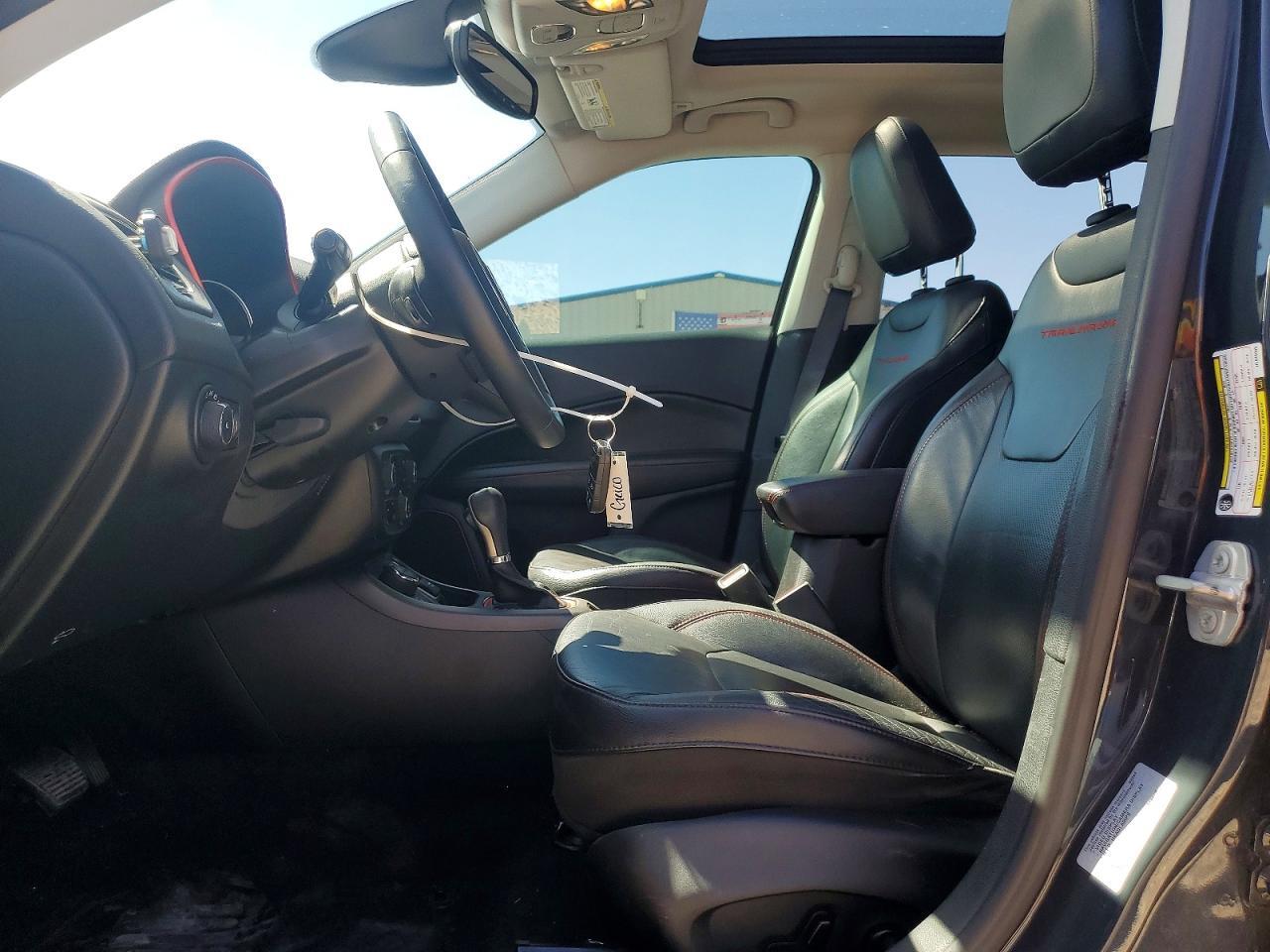 2017 Jeep Compass Trailhawk - zdjęcie 7