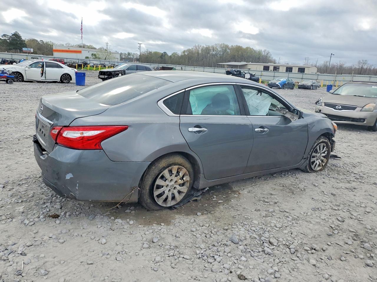 2016 Nissan Altima 2.5 S - zdjęcie 3