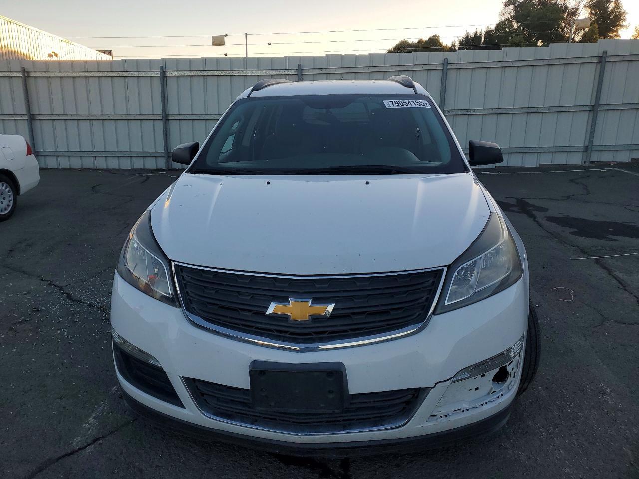 2017 Chevrolet Traverse Ls - zdjęcie 5