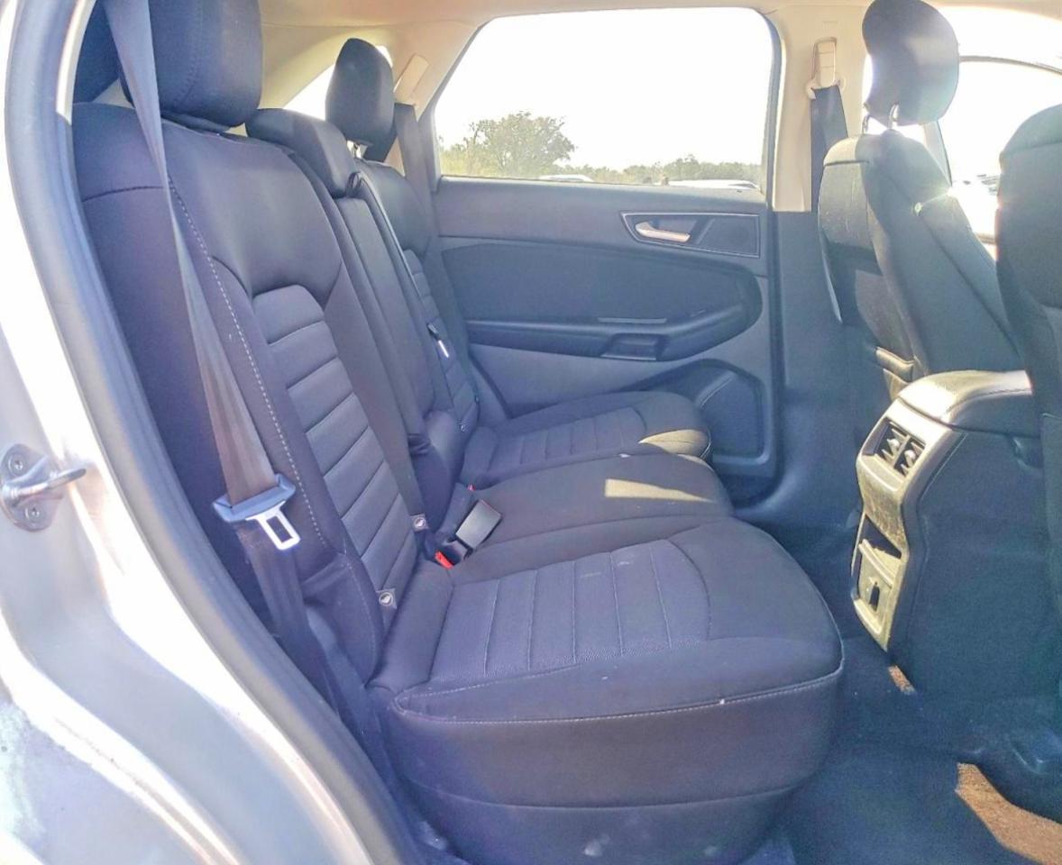 2016 Ford Edge Se - zdjęcie 11