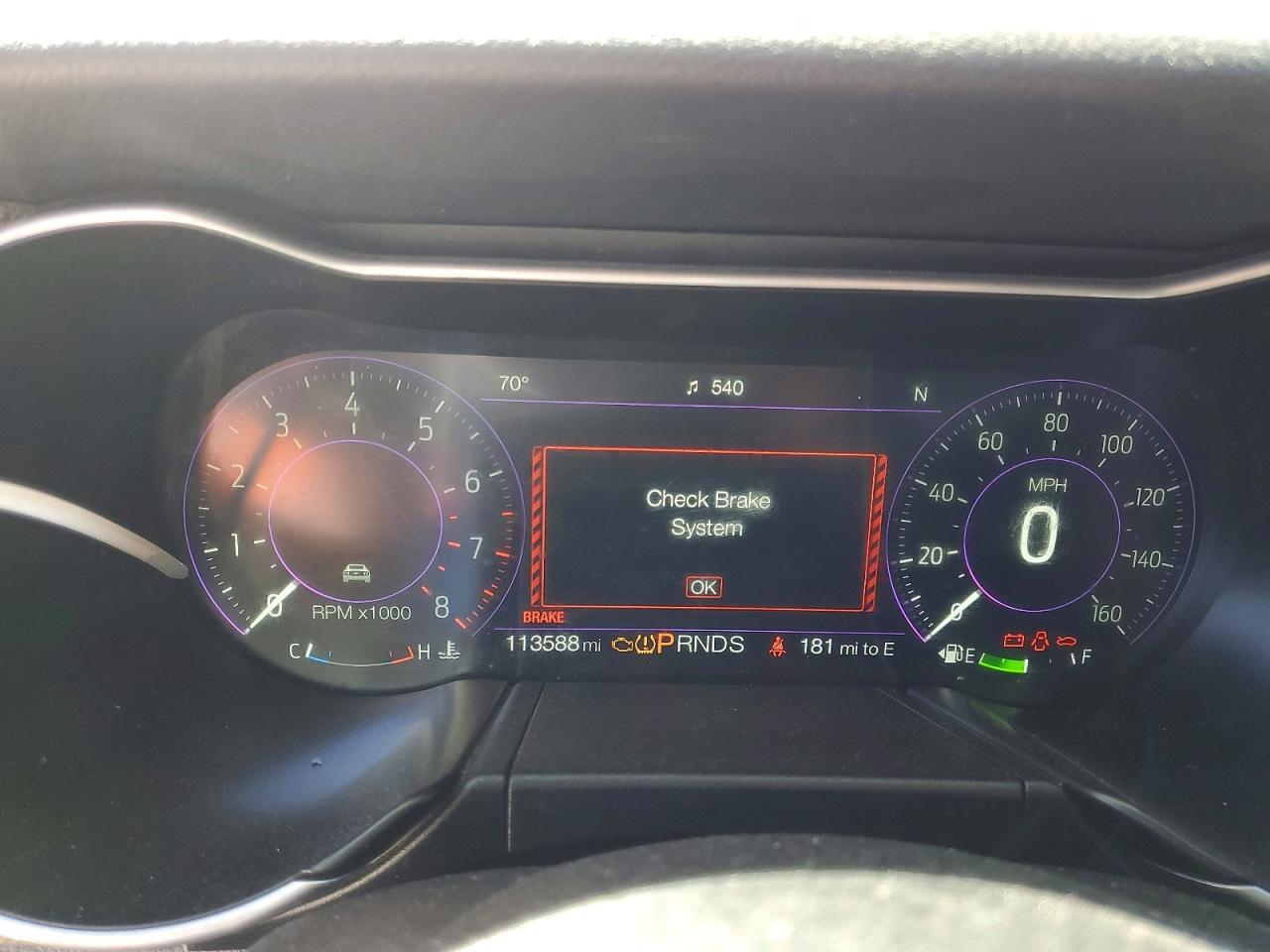 2021 Ford Mustang - zdjęcie 9