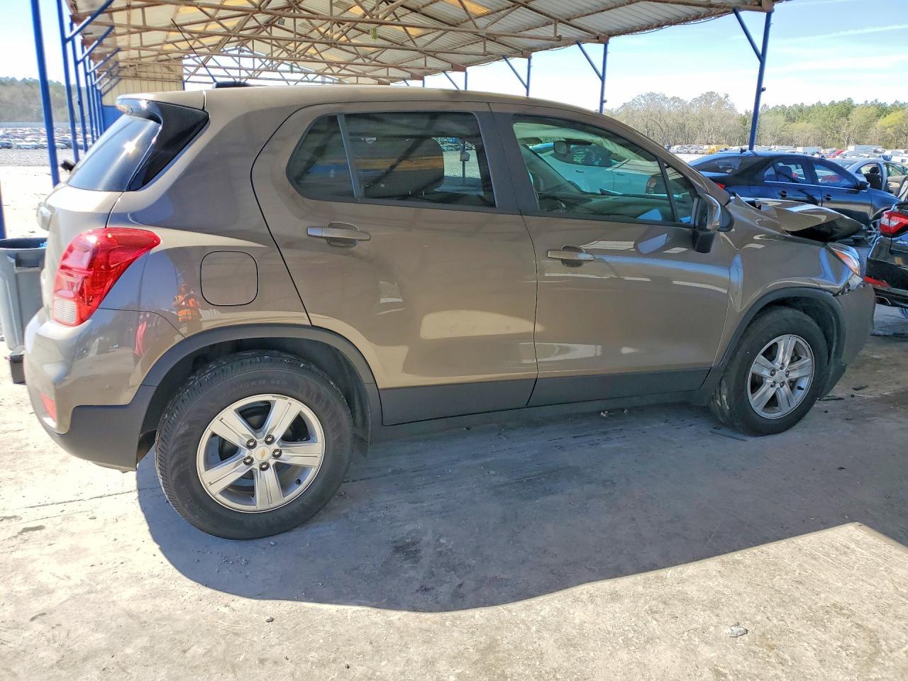 2021 Chevrolet Trax Ls - zdjęcie 3