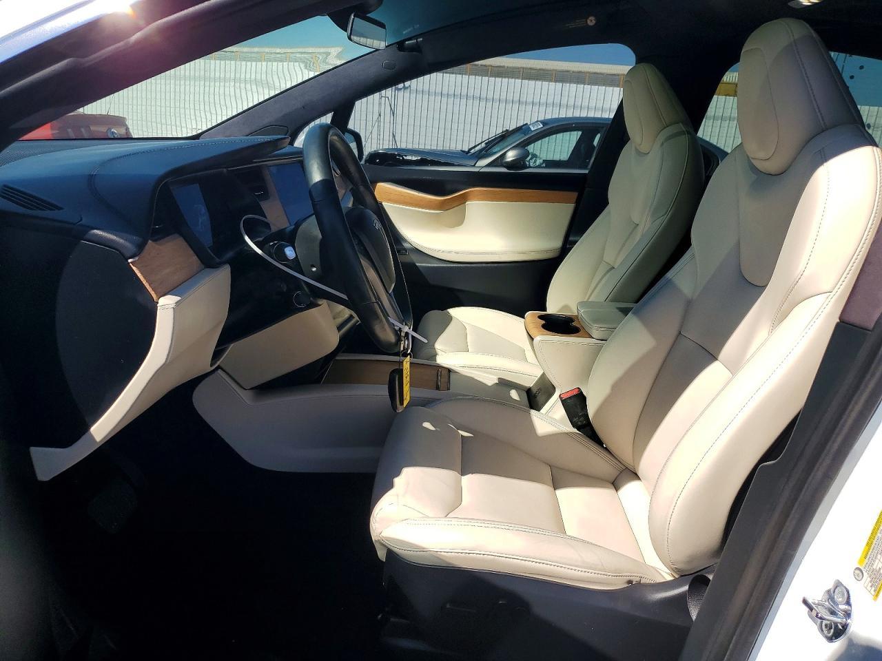 2020 Tesla Model X - zdjęcie 7