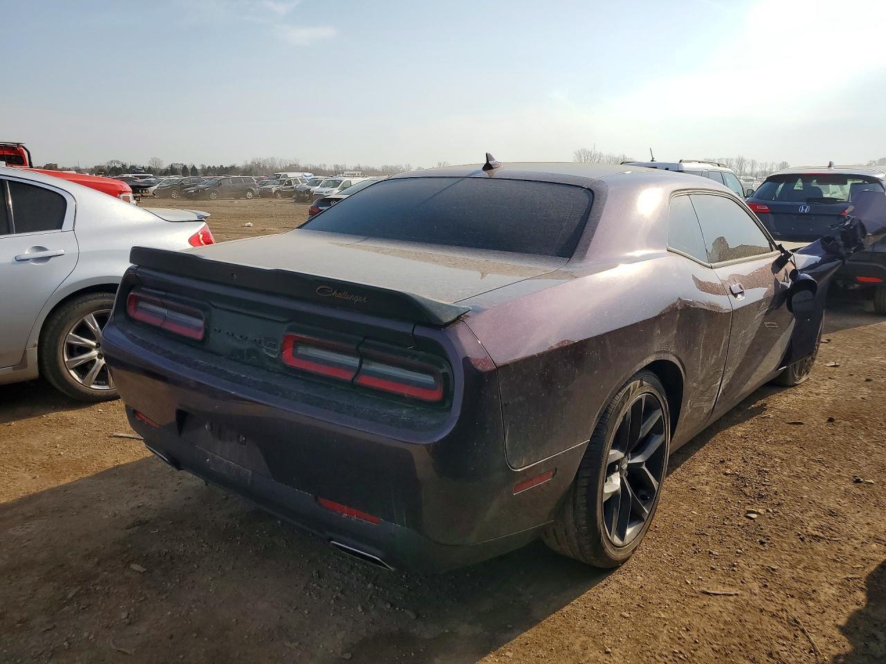 2021 Dodge Challenger Gt - zdjęcie 3