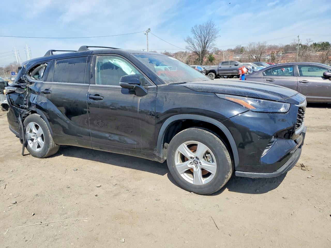 2022 Toyota Highlander Hybrid Le - zdjęcie 4