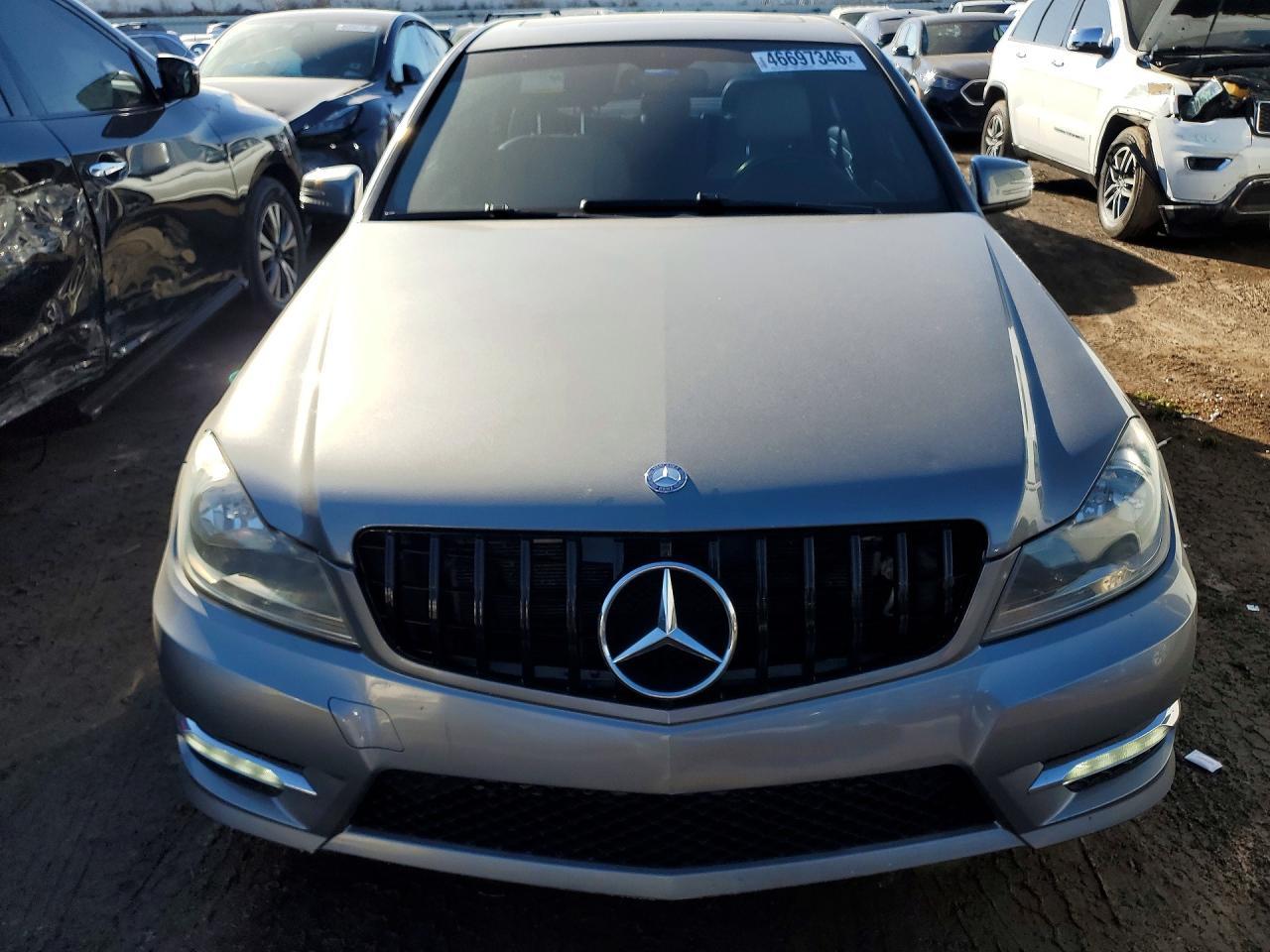 2014 Mercedes-Benz C 250 - zdjęcie 5