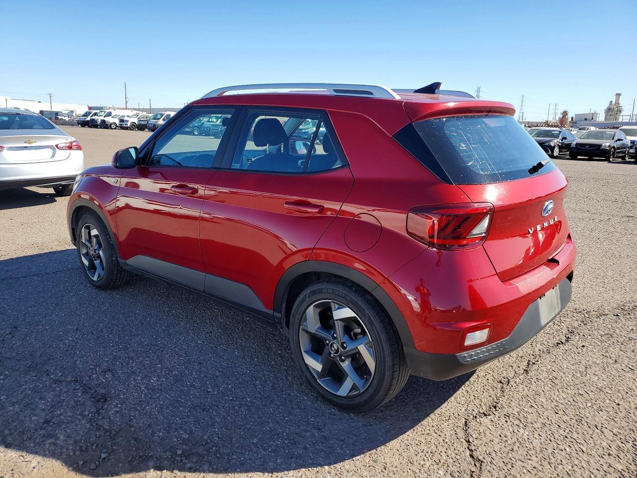 2021 Hyundai Venue Sel - zdjęcie 2