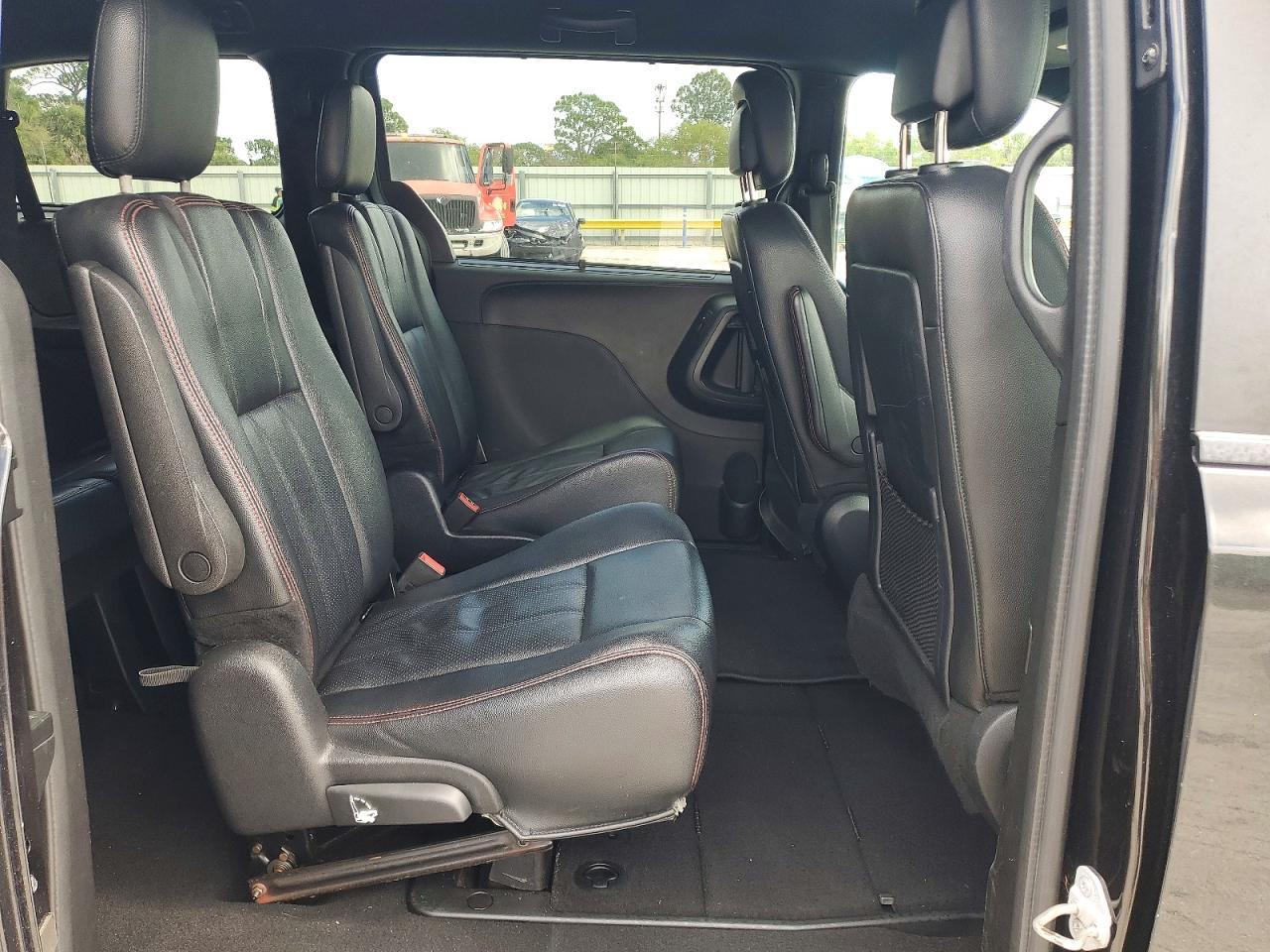 2020 Dodge Grand Caravan Gt - zdjęcie 11