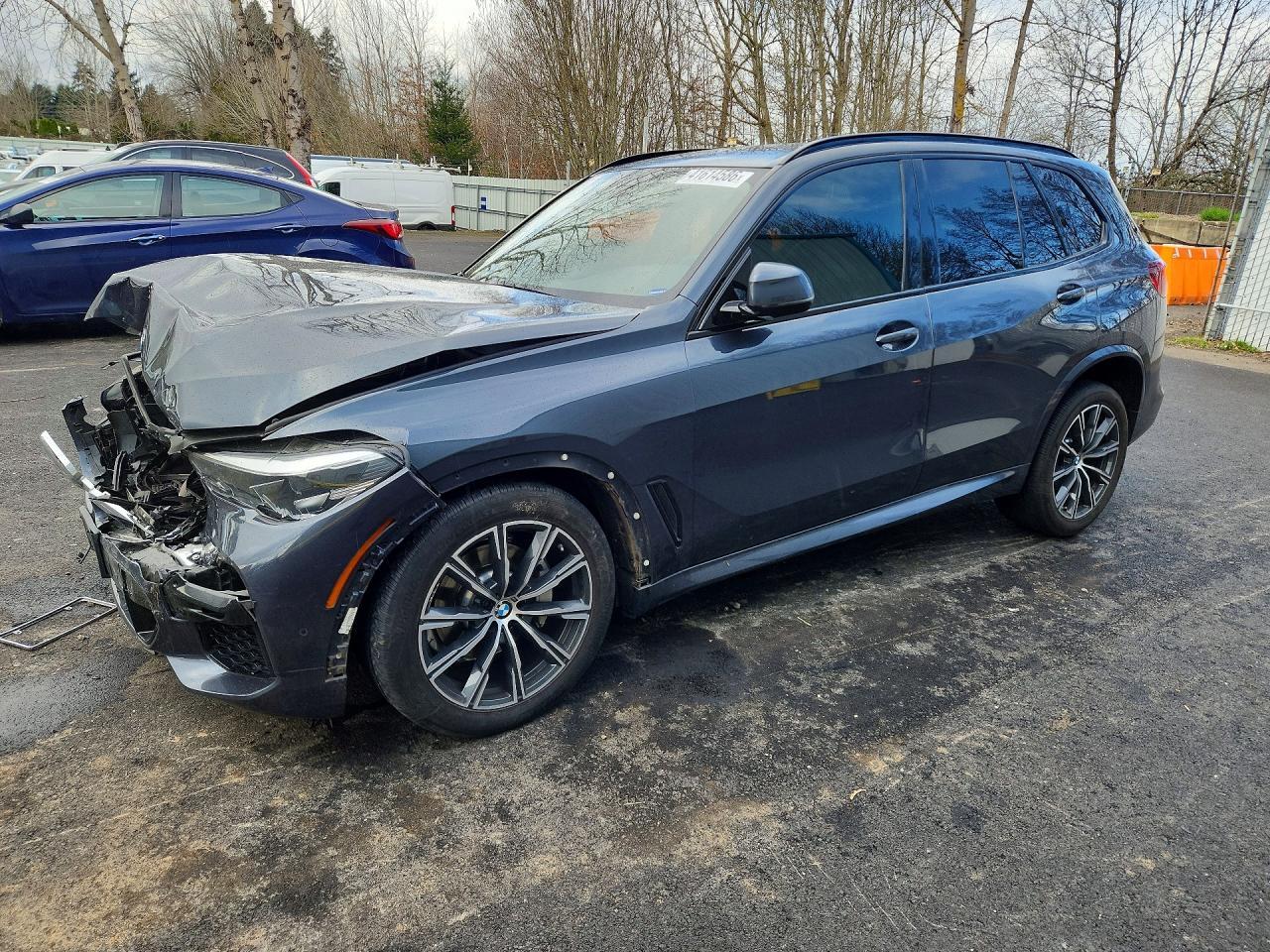 2022 BMW X5 xDrive40I - zdjęcie główne