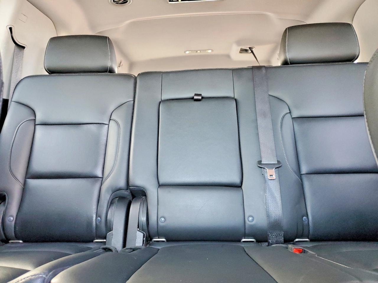2019 Chevrolet Suburban K1500 Lt - zdjęcie 10