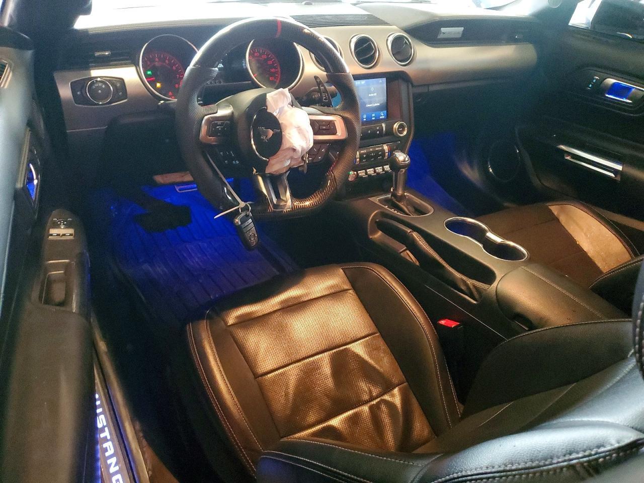 2021 Ford Mustang Gt - zdjęcie 8