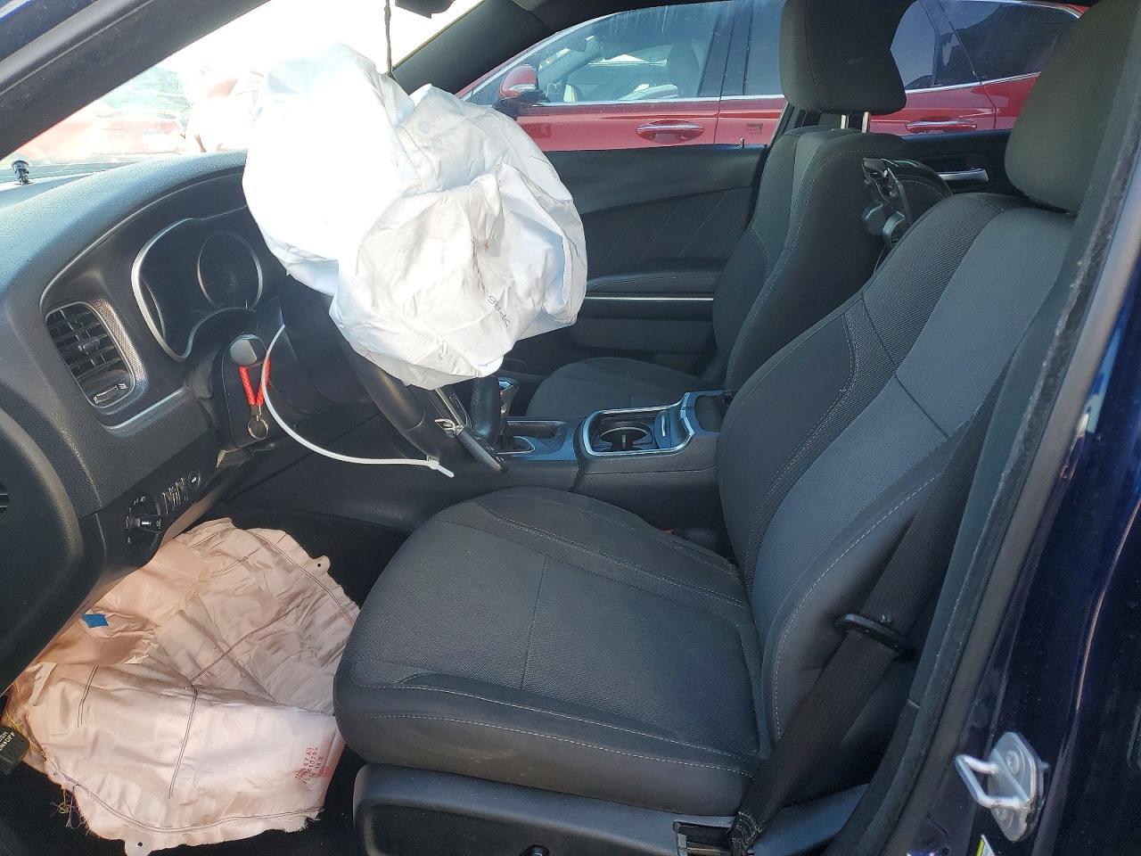 2016 Dodge Charger R - zdjęcie 7