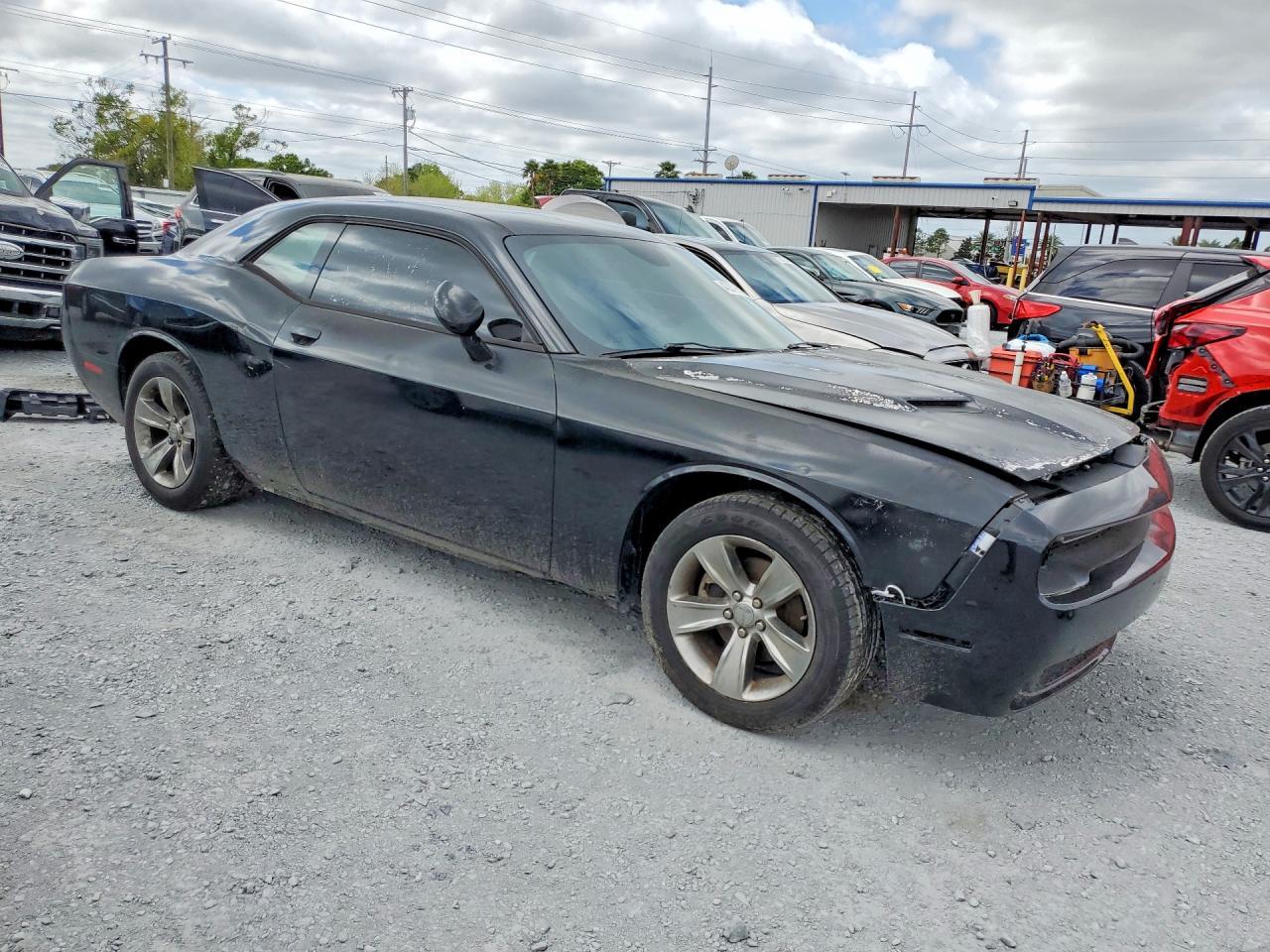 2016 Dodge Challenger Sxt - zdjęcie 4