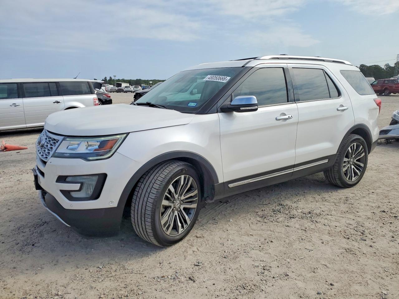 2017 Ford Explorer Platinum - zdjęcie główne