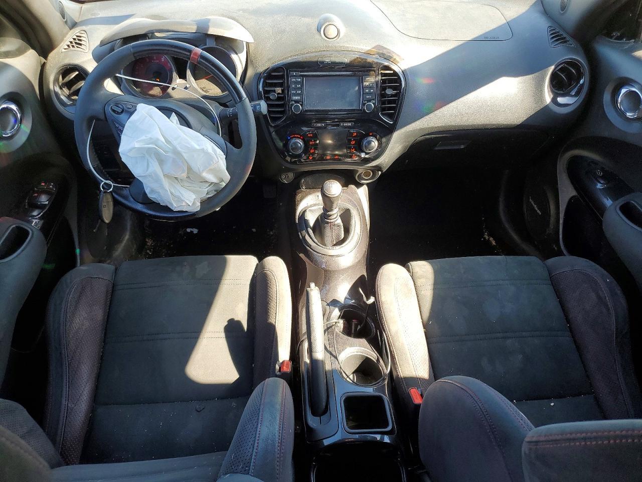 2015 Nissan Juke S - zdjęcie 8