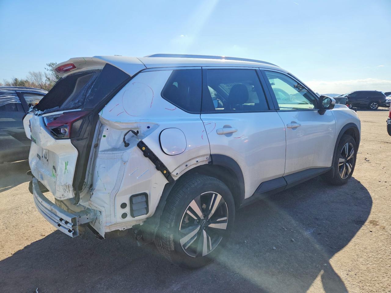 2024 Nissan Rogue Sl - zdjęcie 3