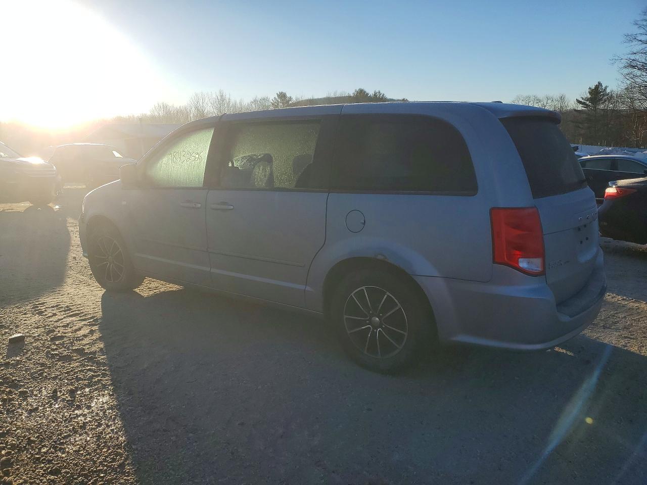 2014 Dodge Grand Caravan Se - zdjęcie 2