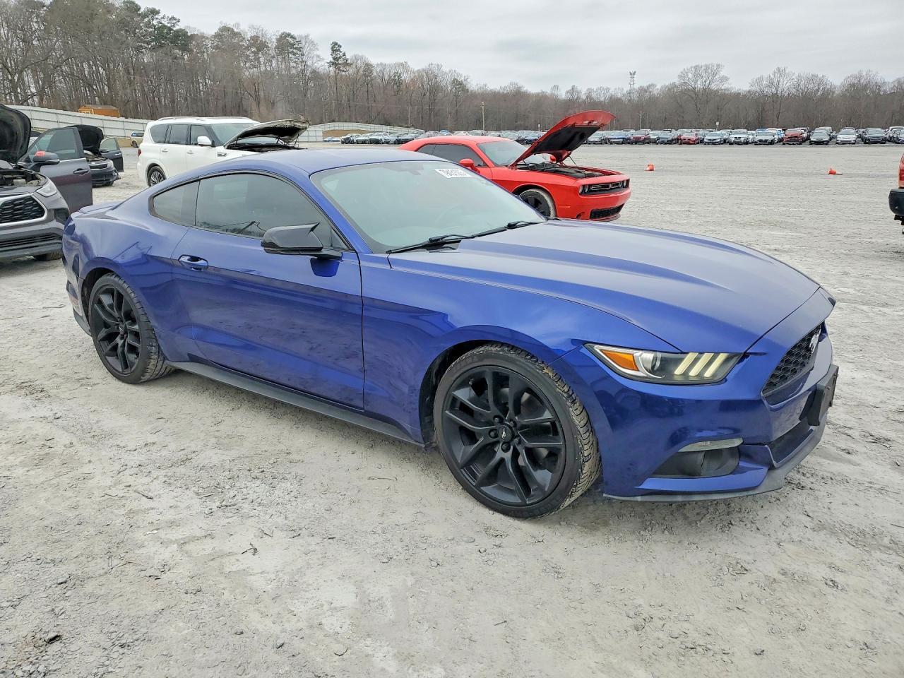 2015 Ford Mustang - zdjęcie 4