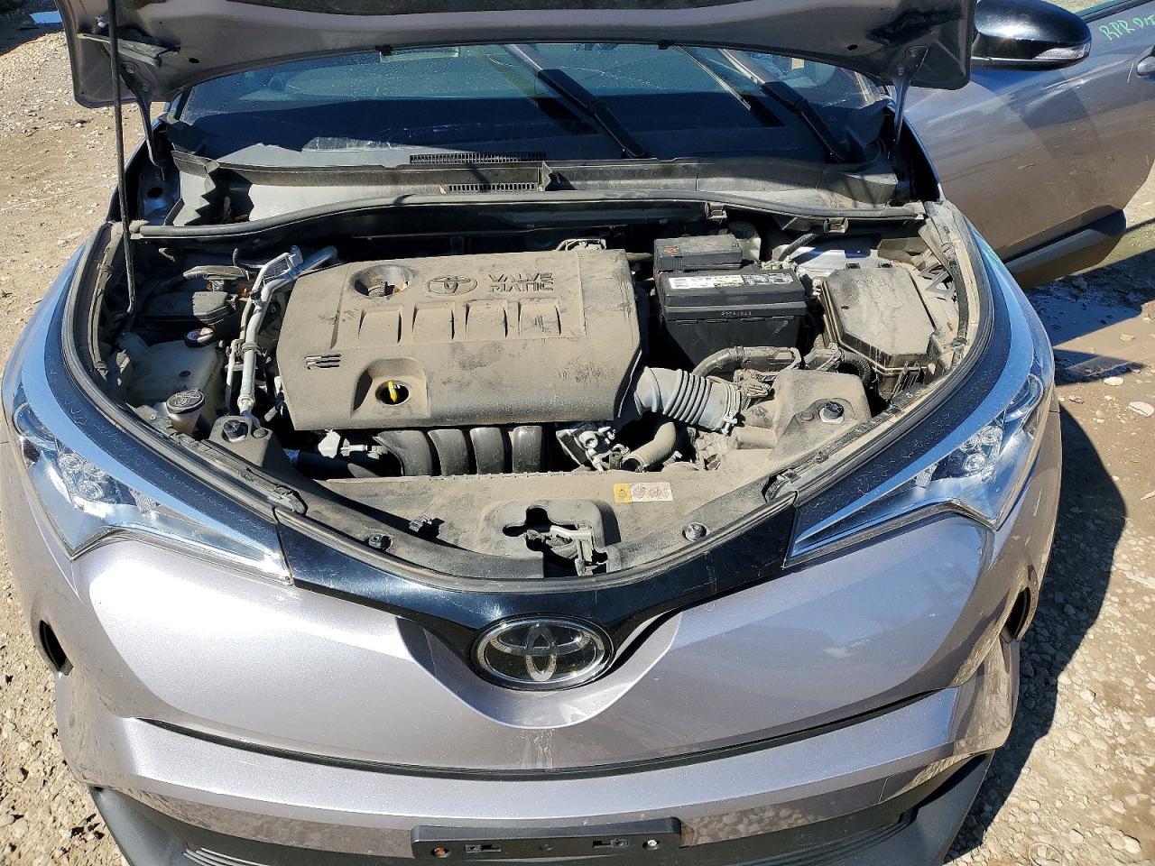 2019 Toyota C-Hr Xle - zdjęcie 12