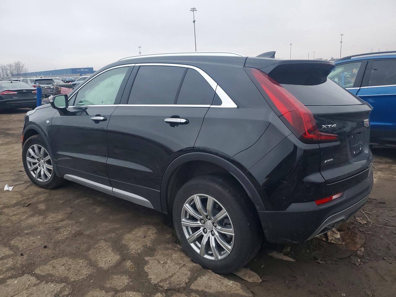 2023 Cadillac Xt4 Premium Luxury - zdjęcie 2