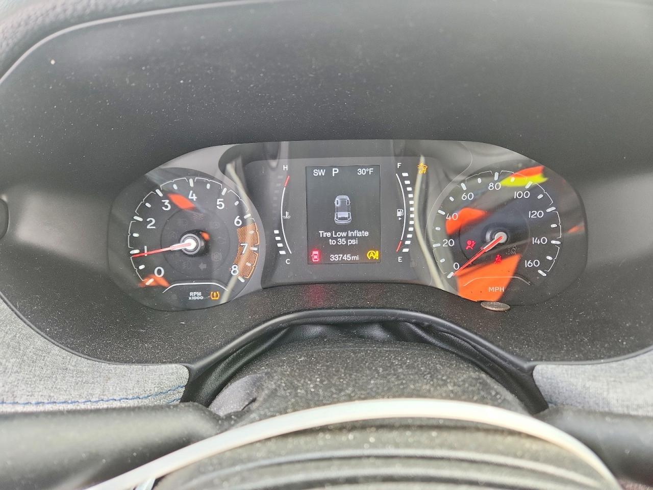 2022 Jeep Compass Latitude - zdjęcie 9