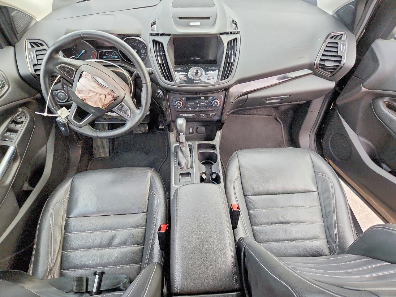 2017 Ford Escape Titanium - zdjęcie 8