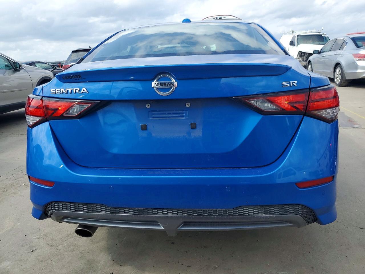 2020 Nissan Sentra Sr - zdjęcie 8