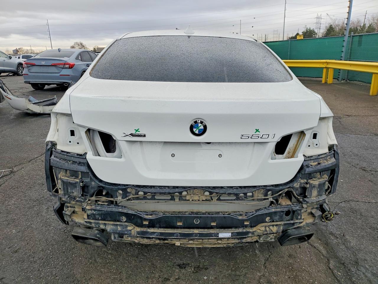 2015 BMW Seria 5 550i - zdjęcie 6