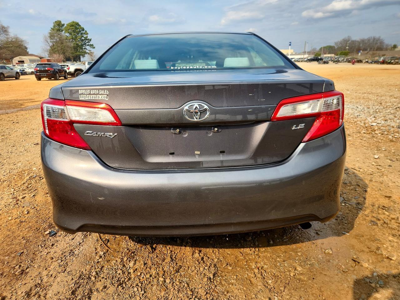 2013 Toyota Camry Le - zdjęcie 6