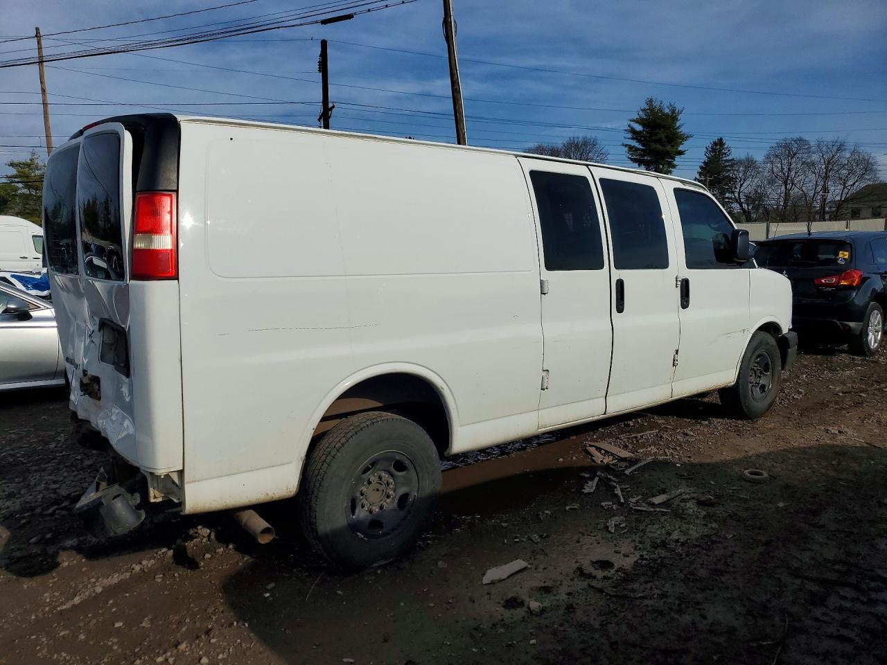 2013 Chevrolet Express G2500 - zdjęcie 3