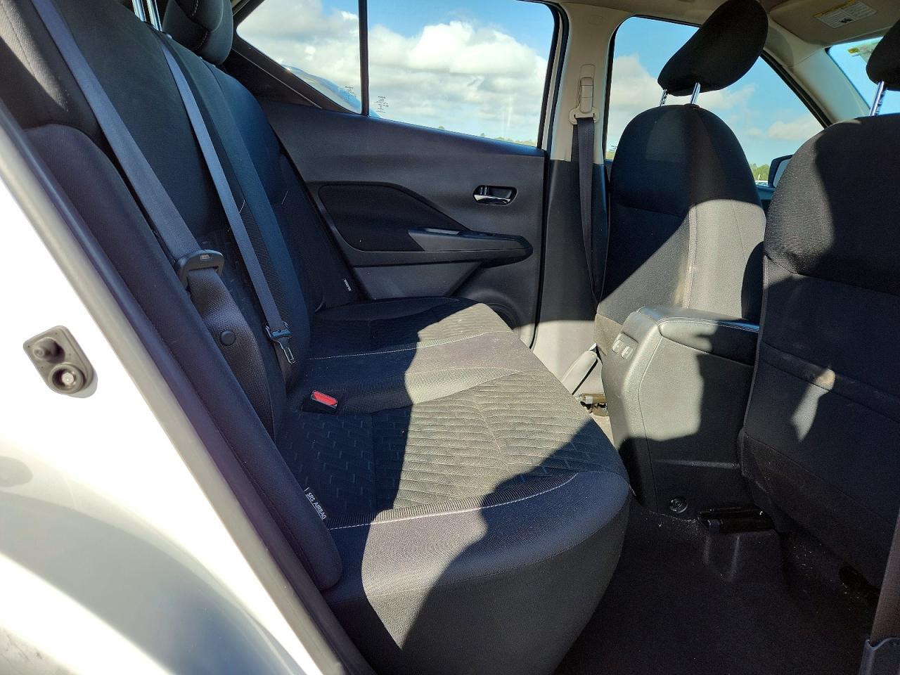 2022 Nissan Kicks Sv - zdjęcie 11